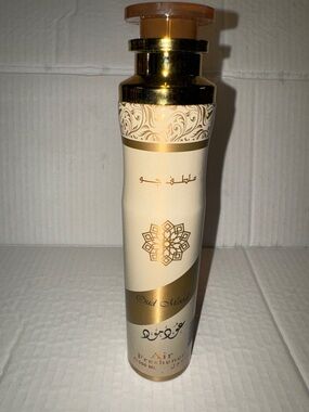 Oud Musk Scented Air Freshener Spray - Cream & Gold